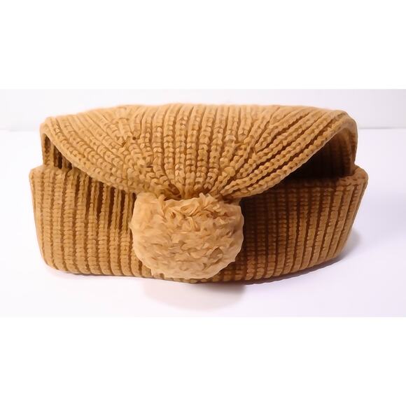 LUXTON Women's Ribbed Cashmere Wool Pom Pom Beanie Hat NIB 220 Camel One Size - Picture 10 of 11